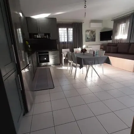 Apartment Eleni's Luxury